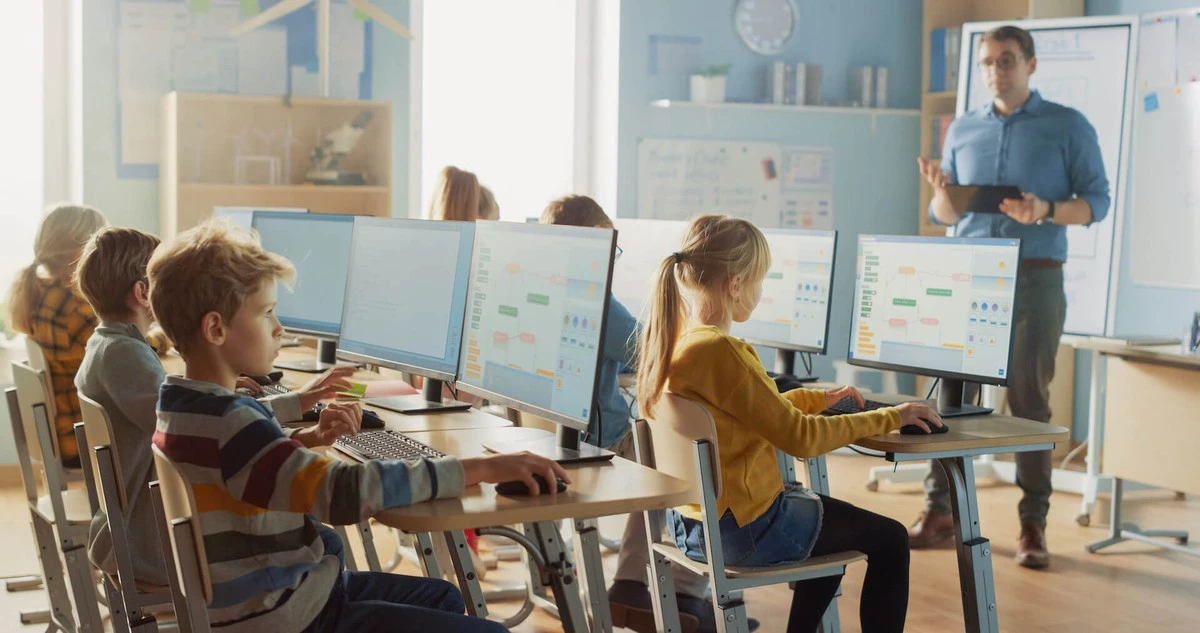 waarombasisscho-extra-1.webp Waarom basisscholen in Nederland plotseling het Latijn schrappen voor AI-les - image 1