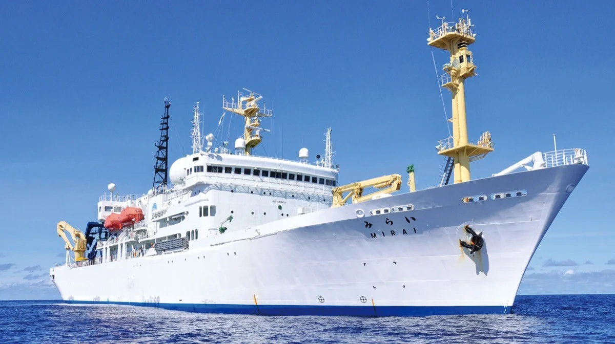 De Japanse onderzoeksschip 'Mirai' gaat met pensioen: dit is je laatste kans om binnen te kijken