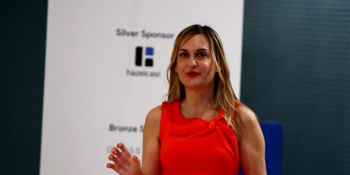 De vrouw die haar consultancy runt met 17 'AI-medewerkers': "Ik kan niet meer terug"