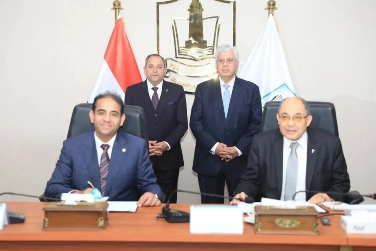 Olie-onderzoeksinstituut en Universiteit tekenen deal voor innovatie in Port Said