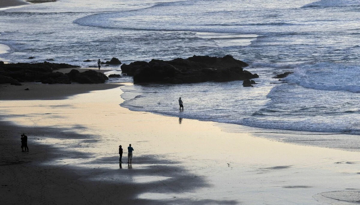 De subtiele zeebodemverschuiving: Hoe 30 jaar stijgend water de Canarische kustlijn verbergt