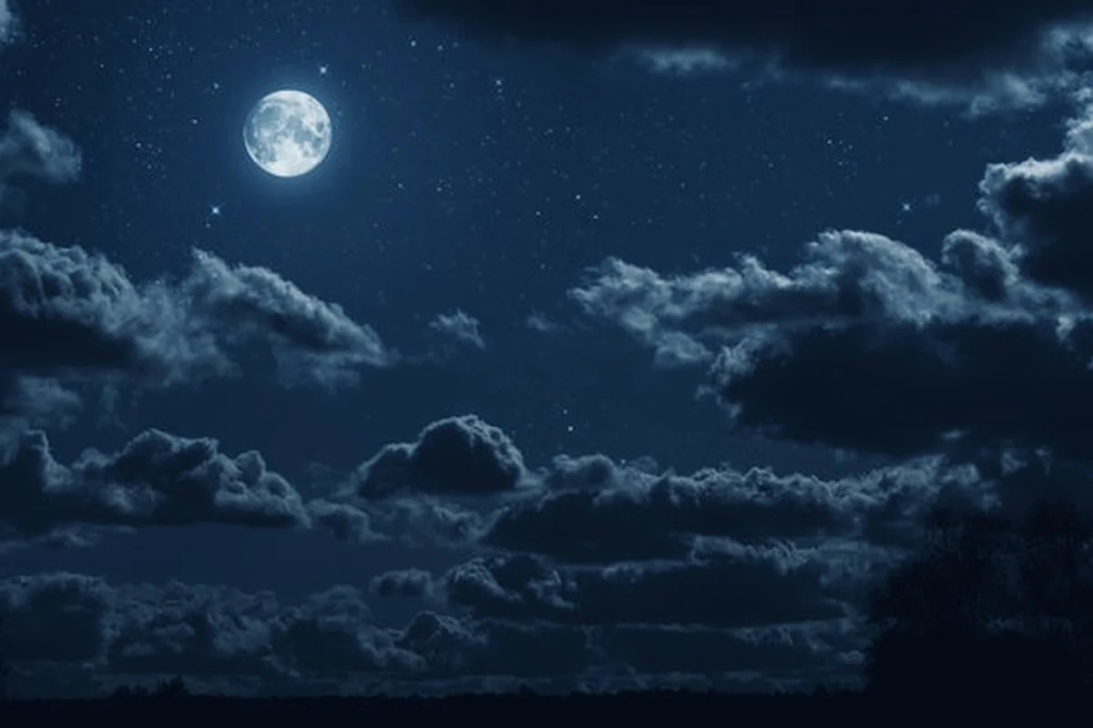 zeldzamemaanhal-extra-2.webp Zeldzame maanhalo boven kerk: wat je miste tijdens de Dierenriem conjunctie - image 2