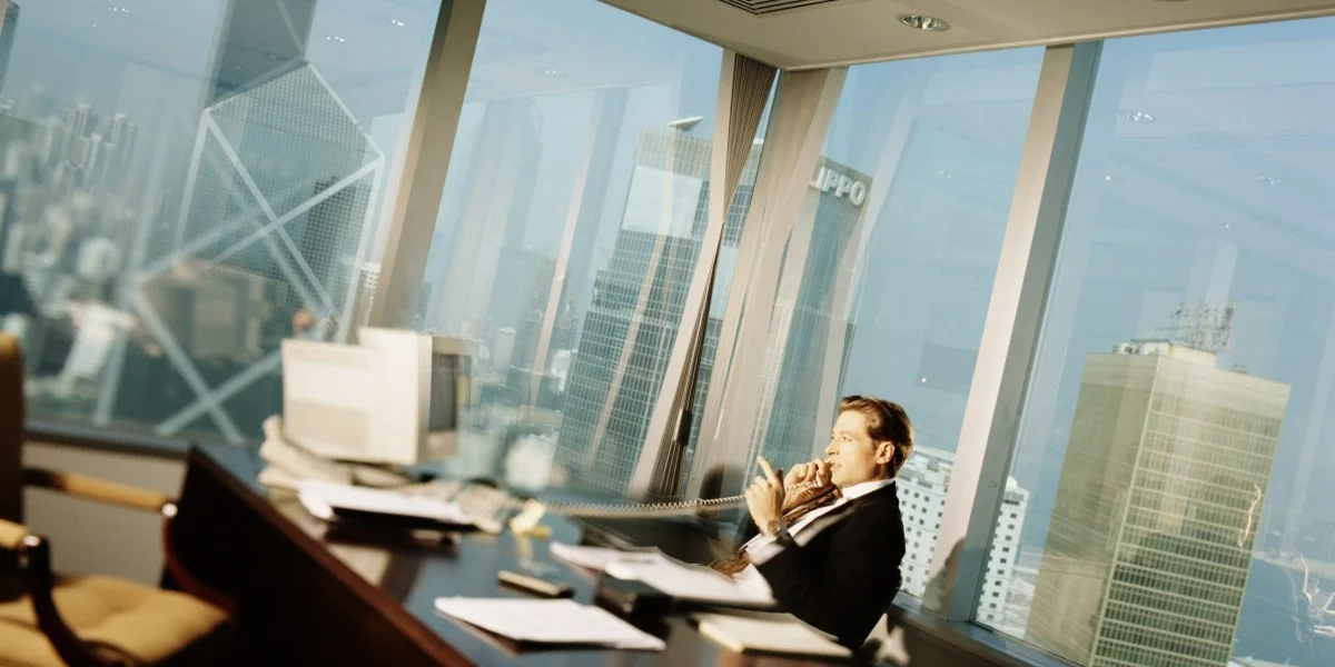 Waarom bedrijven ontslagzaken verpakken als 'AI-verlies': de donkere kant van bedrijfsfictie