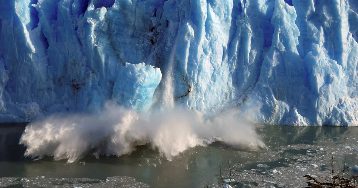 Dit koude, blauwe ijsblok is nu giftig: wat A-23A je leert over smelten - image 1