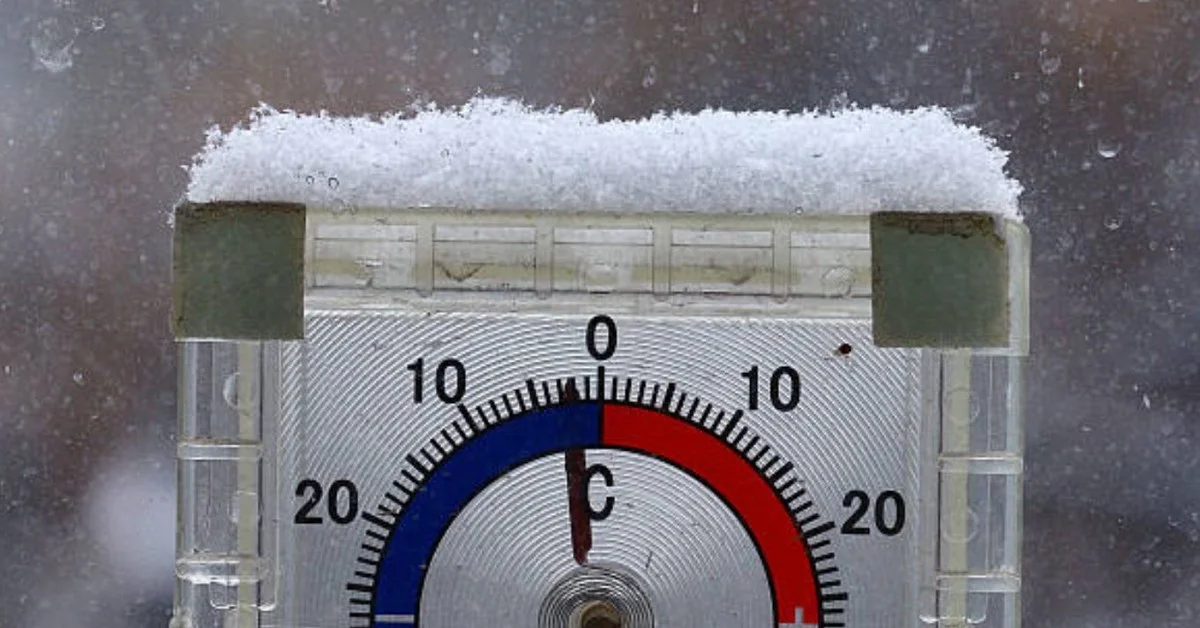 De omweg van de koude lucht verklaart waarom het nu zo vriest in Nederland