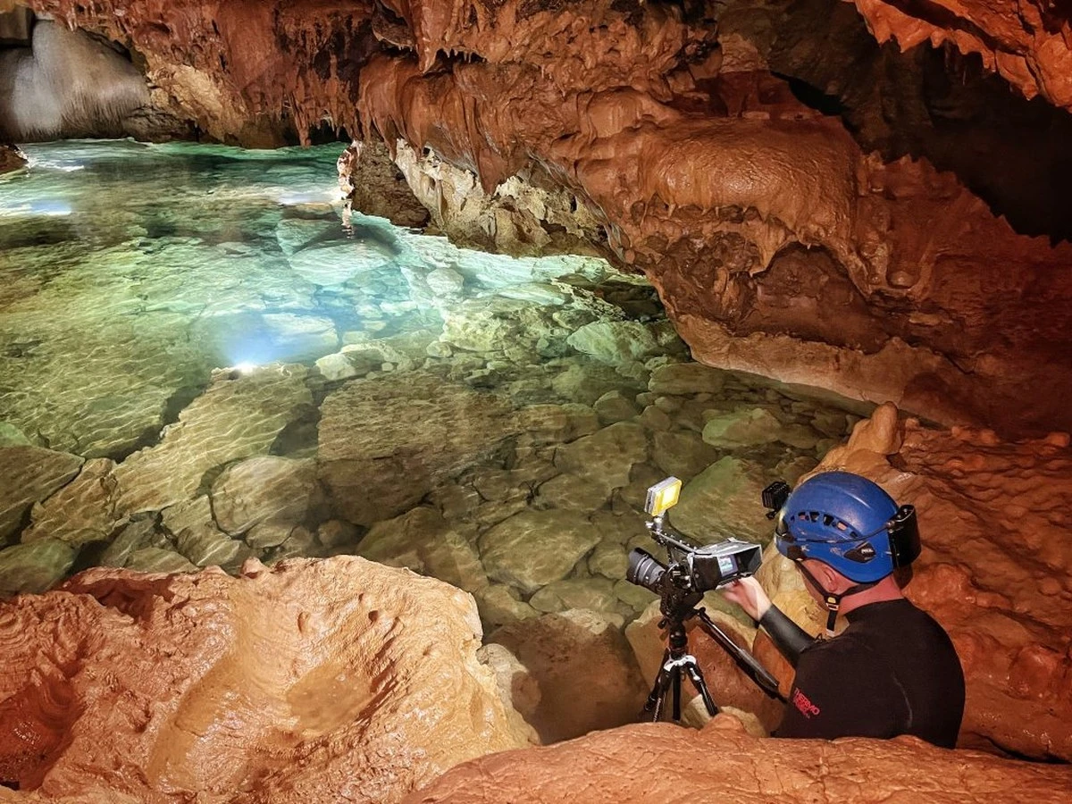 De speleoloog die 7 km nieuwe grotten ontdekte met een slimme omweg - image 2