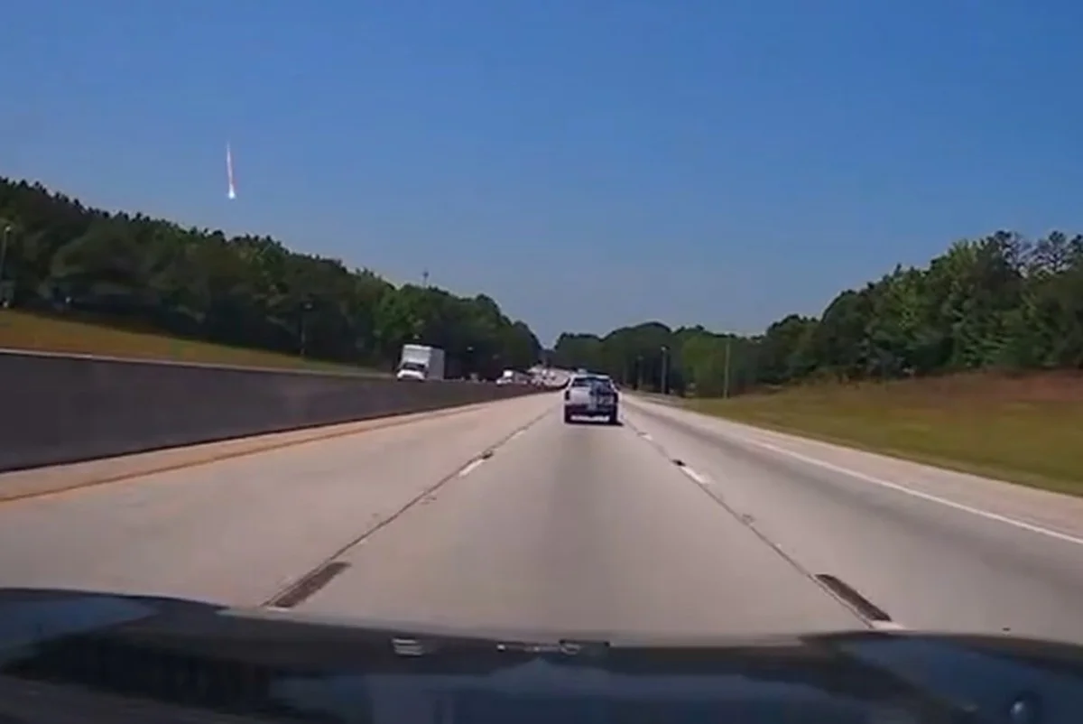 Waarom Brazilië plotseling een vuurbal aan de nachtelijke hemel zag - image 2