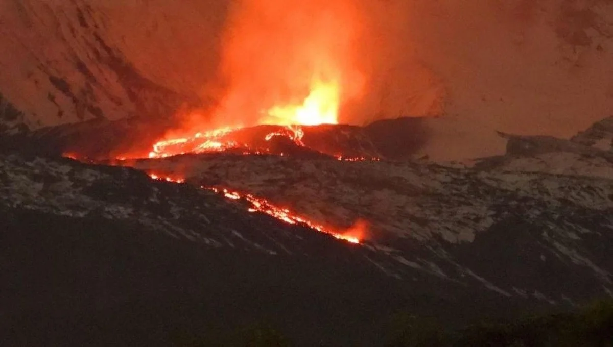 Waarom vulkanologen het rustig aan doen bij de nieuwe Etna-uitbarsting (en wat je wél moet weten)