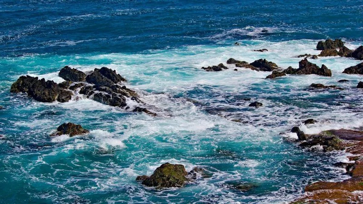 De subtiele zeebodemverschuiving: Hoe 30 jaar stijgend water de Canarische kustlijn verbergt - image 1