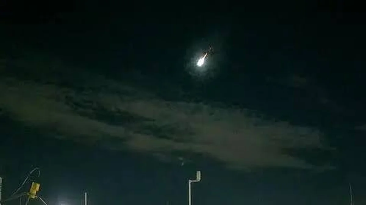 Waarom Brazilië plotseling een vuurbal aan de nachtelijke hemel zag