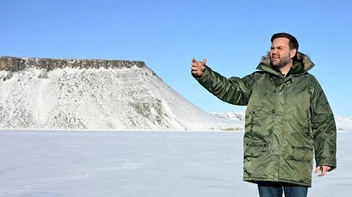 Waarom de recordhitte in het noordpoolgebied ineens de focus op Groenland verklaart