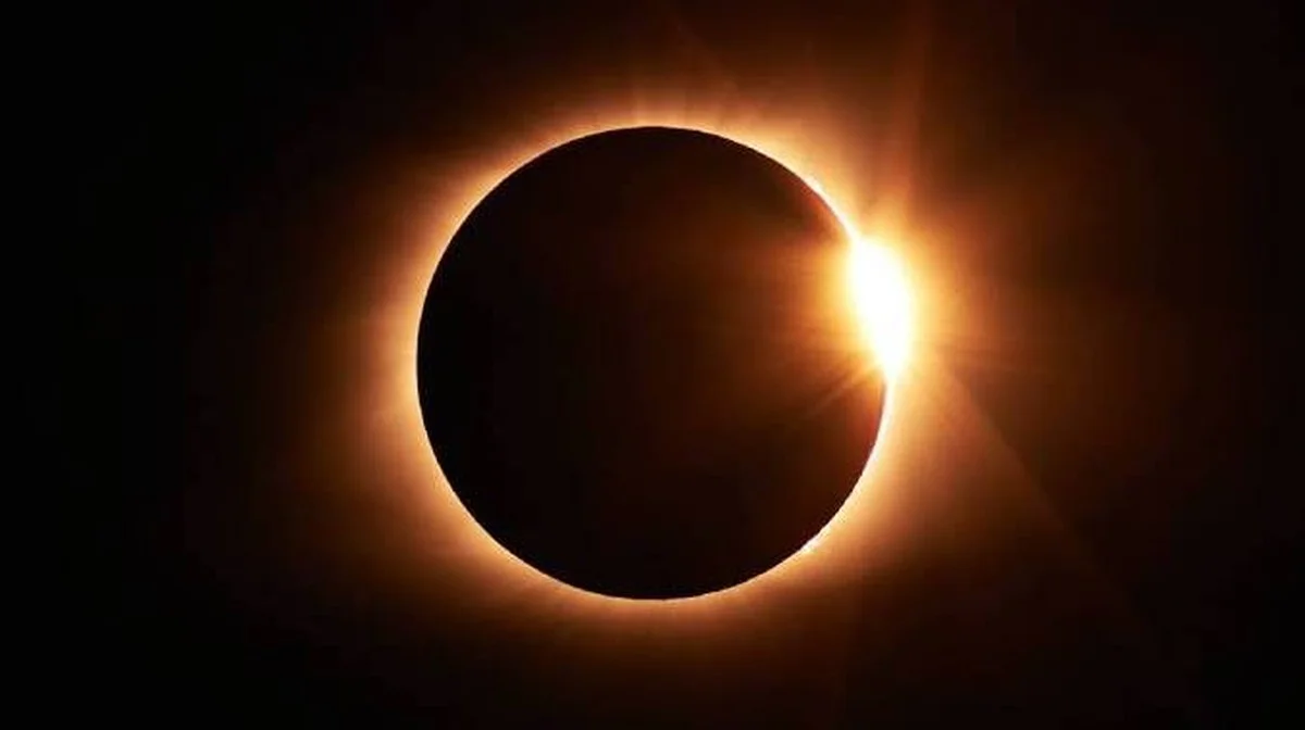 Waarom astronomen de ringvormige zonsverduistering van 2026 móeten zien (en welke je beter mijdt)