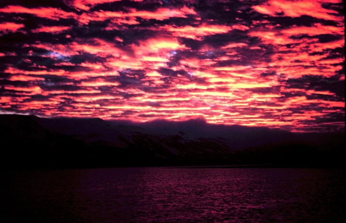 Waarom deskundigen ooit voorstelden antarctica met kernwapens te blazen om afkoeling tegen te gaan