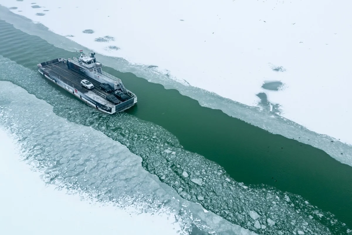 De Balatonijs is 15 cm, maar dit ene stuk is gevaarlijk dun: wat we leerden van de moerasbuggy - image 1