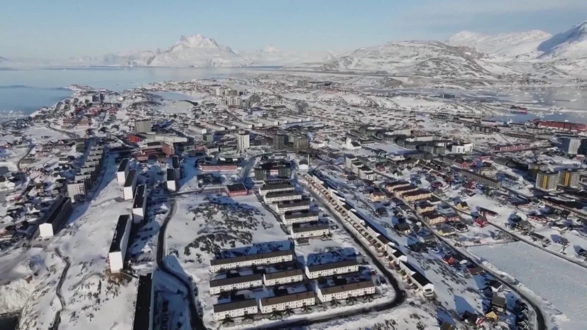Waarom de smeltende gletsjers van Groenland tot extreem waardevolle metalen leiden (en welk metaal verboden blijft)