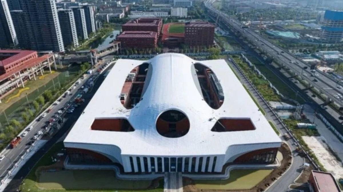 dereusachtigema-extra-1.webp De reusachtige machine waarmee China eeuwen aan natuurlijke processen in uren nabootst - image 1