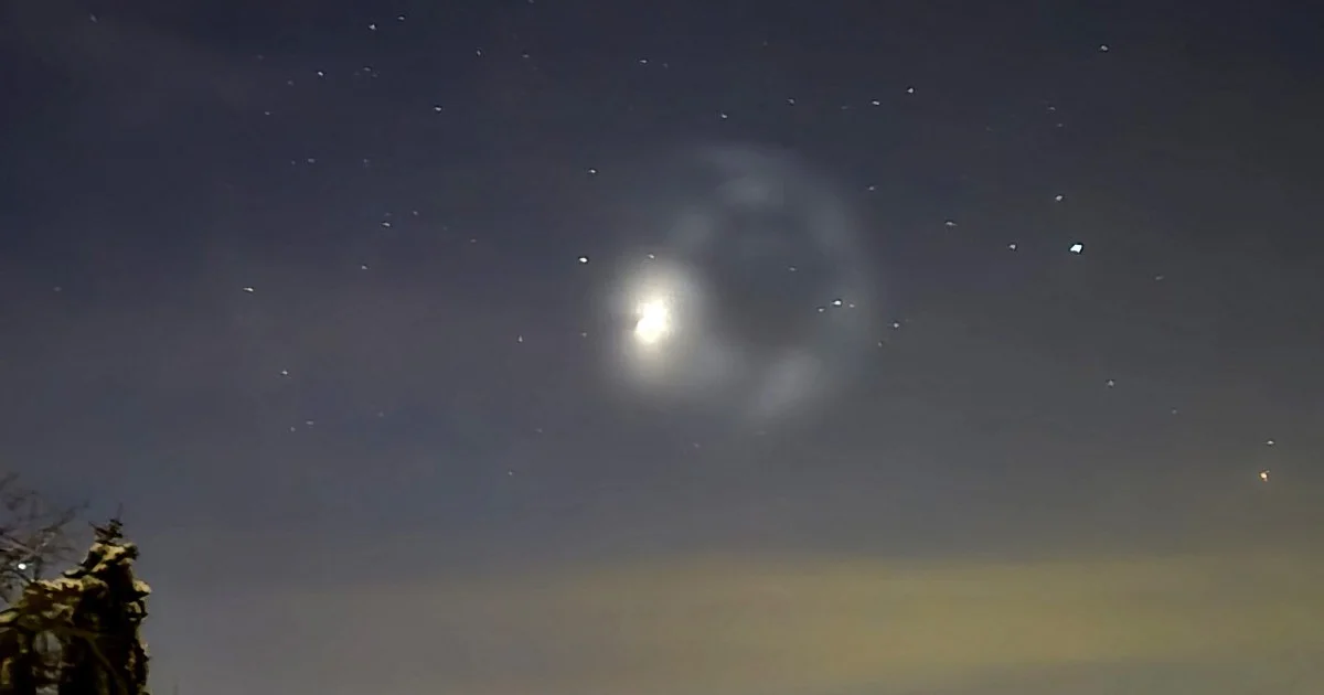 Waarom die blauwe werveling aan de zondagavondhemel verscheen