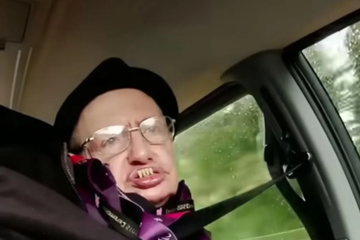 Waarom Stephen Hawkings voorspelling voor 2025 nu al angstaanjagend accuraat lijkt