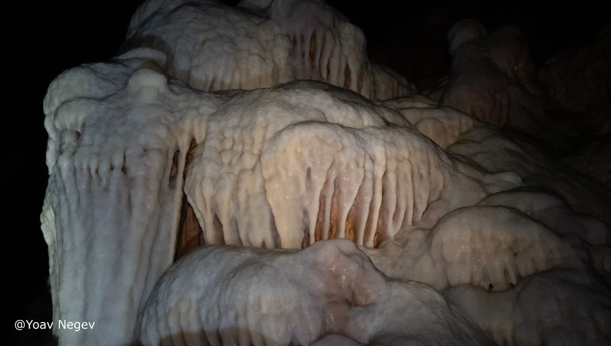 De hoogste grot van Israël is ontdekt: wat de 40 meter hoge ruimte verborgen houdt